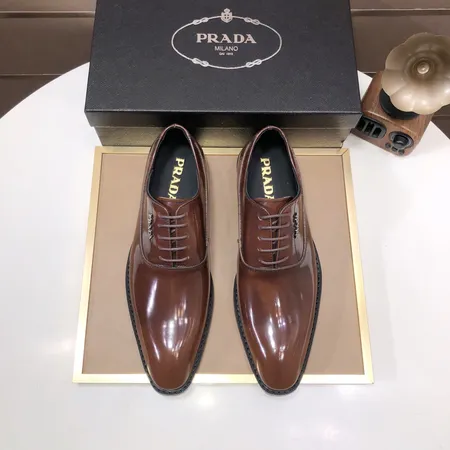 プラダ ビジネスシューズ