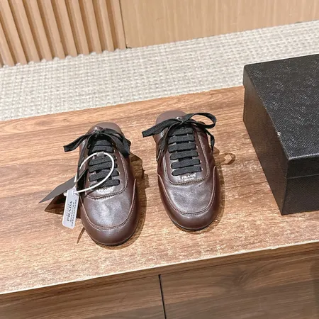 プラダ スリッパ