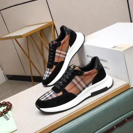 バーバリー ス スニーカー