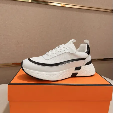 エルメス スニーカー