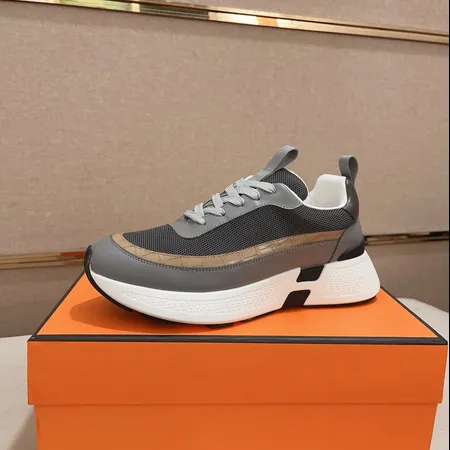 エルメス スニーカー