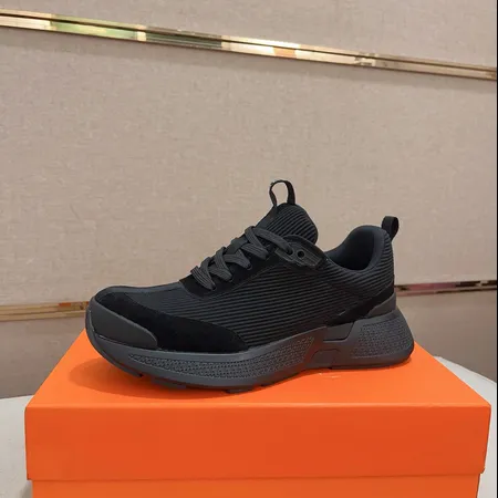 エルメス スニーカー