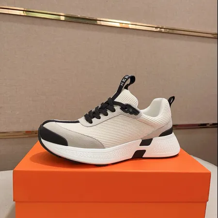 エルメス スニーカー