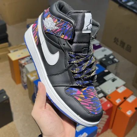 ナイキ カジュアルシューズ