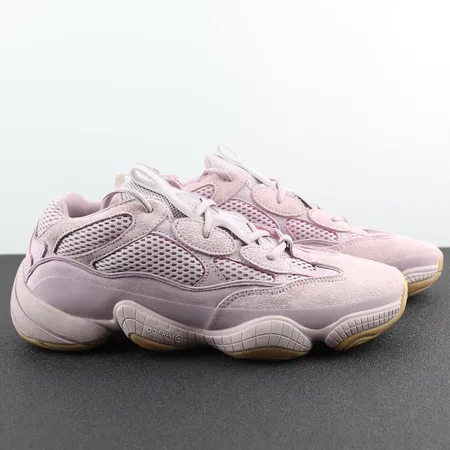 アディダス スニーカー