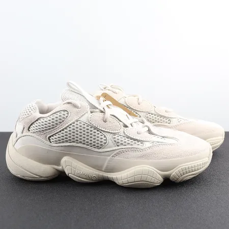 アディダス スニーカー