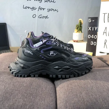 フィラ スニーカー