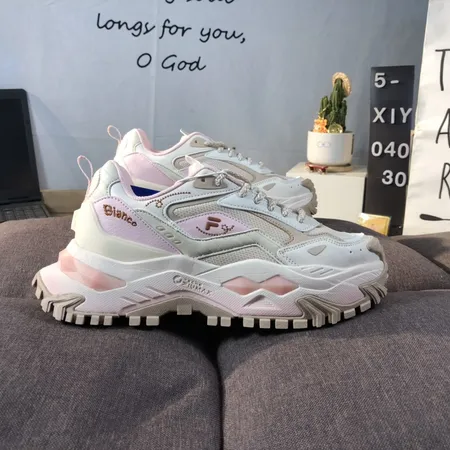 フィラ スニーカー