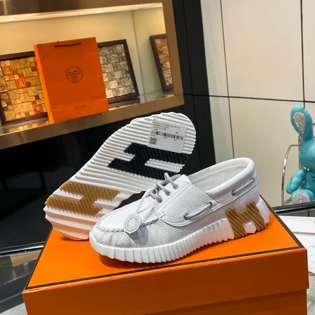 エルメス カジュアルシューズ