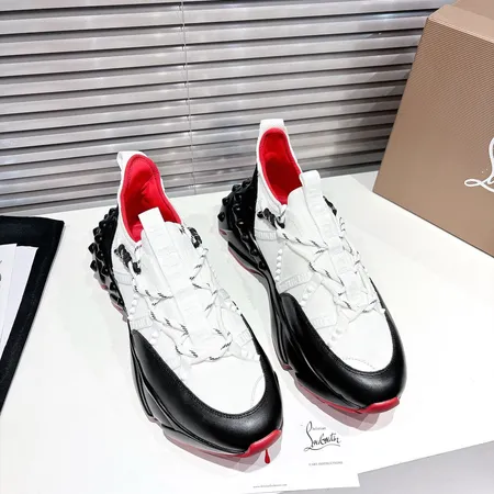 クリスチャン・ルブタン スニーカー