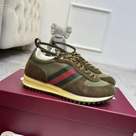 グッチ スニーカー