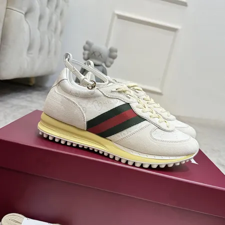 グッチ スニーカー