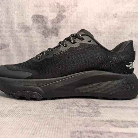 ノースフェイス スニーカー