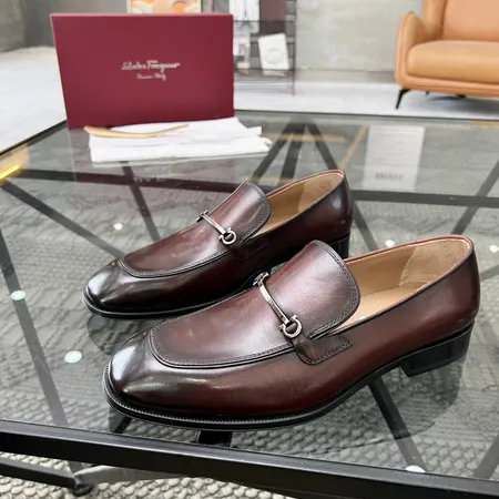 フェラガモ ビジネスシューズ