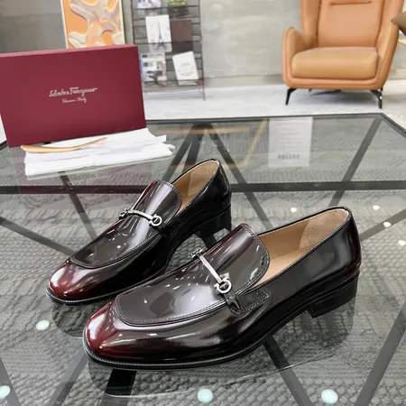 フェラガモ ビジネスシューズ