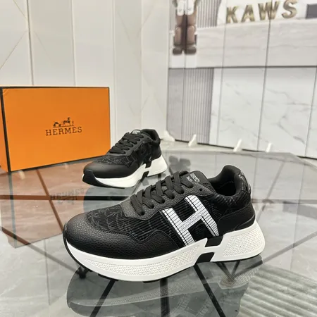 エルメス スニーカー