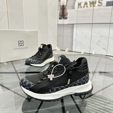 ジバンシィ スニーカー