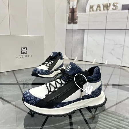 ジバンシィ スニーカー