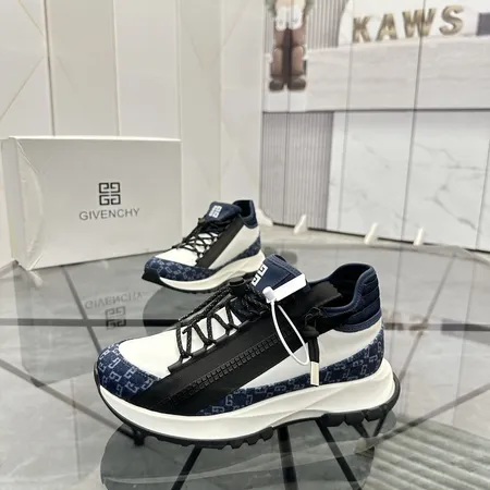 ジバンシィ スニーカー