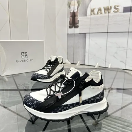 ジバンシィ スニーカー