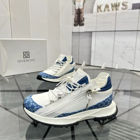 ジバンシィ スニーカー