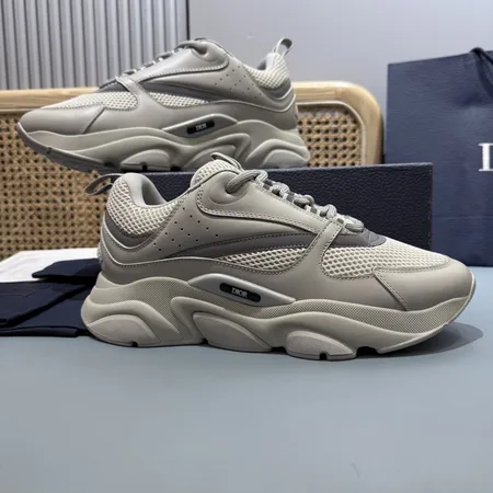 ディオール スニーカー