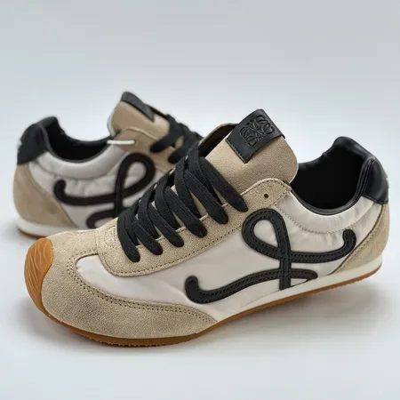 ロエベ カジュアルシューズ