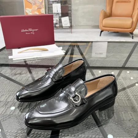 フェラガモ ビジネスシューズ