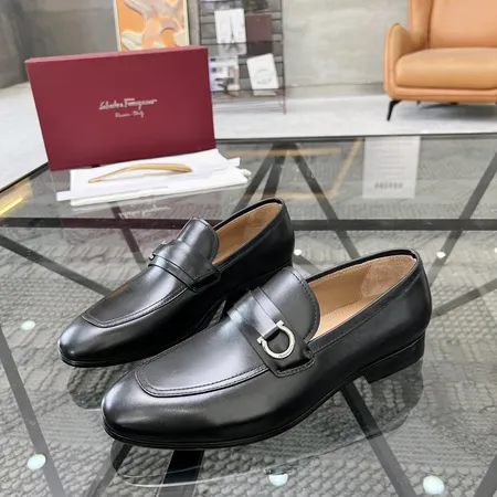 フェラガモ ビジネスシューズ