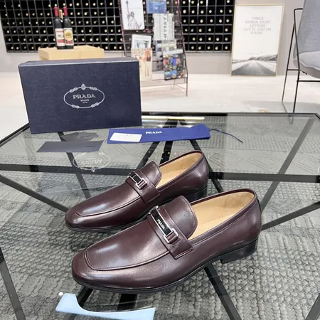 プラダ ビジネスシューズ