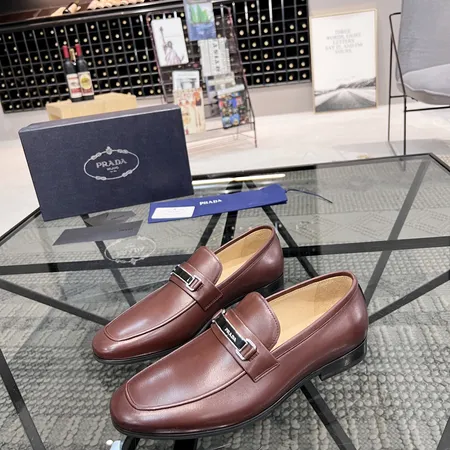 プラダ ビジネスシューズ
