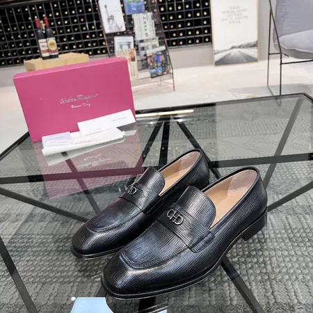 フェラガモ ビジネスシューズ