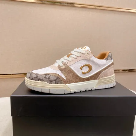 コーチ カジュアルシューズ