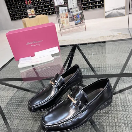 フェラガモ ビジネスシューズ