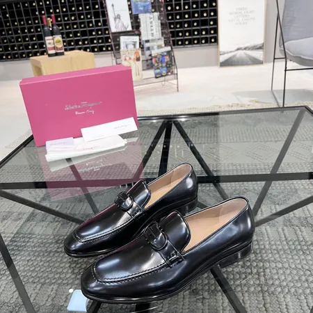 フェラガモ ビジネスシューズ