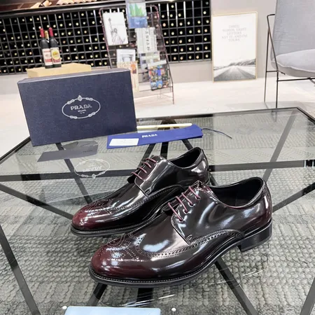 プラダ ビジネスシューズ