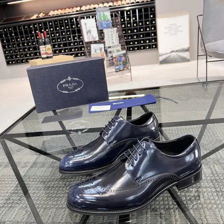 プラダ ビジネスシューズ