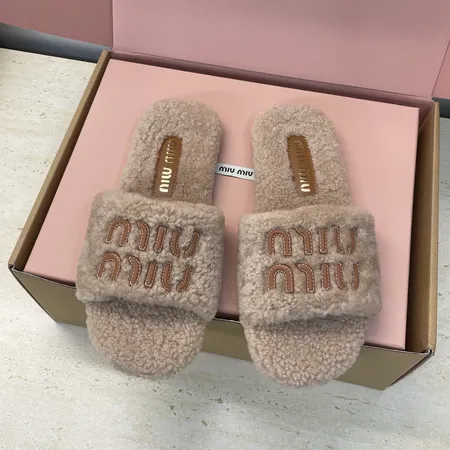 ミュウミュウ スリッパ