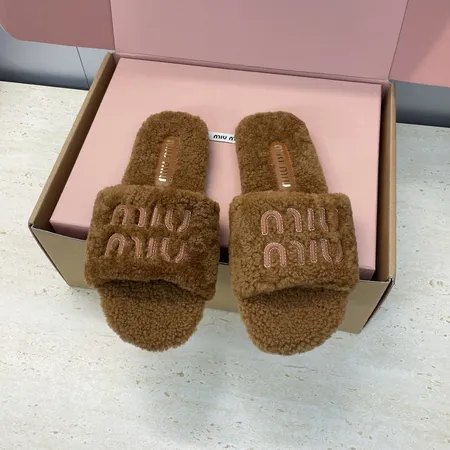 ミュウミュウ スリッパ