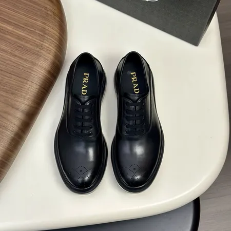 プラダ ビジネスシューズ