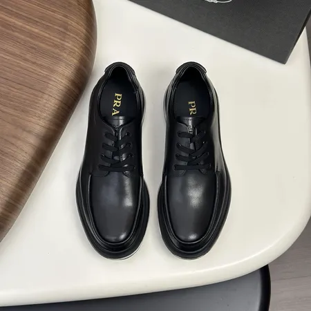 プラダ ビジネスシューズ