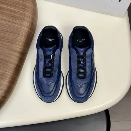 ジバンシィ カジュアルシューズ