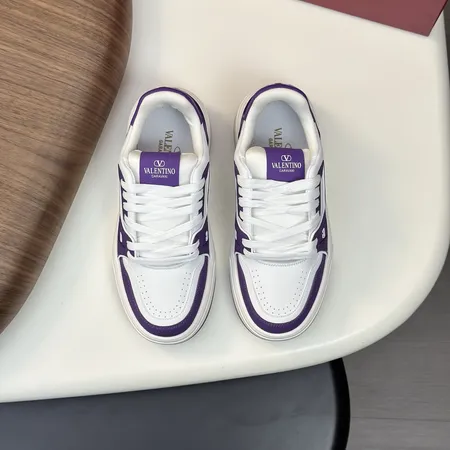 ヴァレンティノ カジュアルシューズ