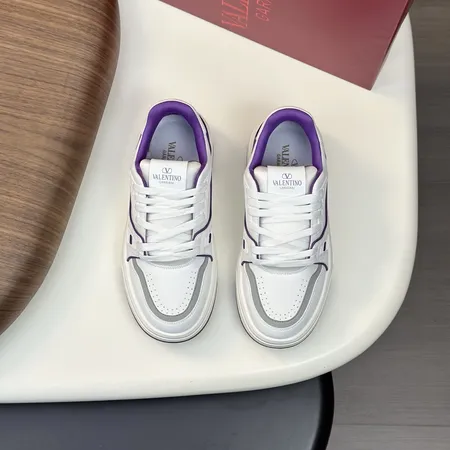 ヴァレンティノ カジュアルシューズ