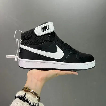 ナイキ カジュアルシューズ