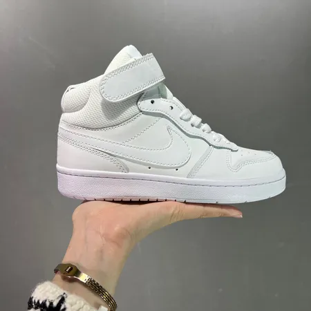 ナイキ カジュアルシューズ