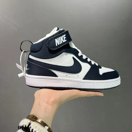 ナイキ カジュアルシューズ