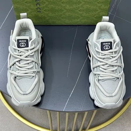 グッチ スニーカー