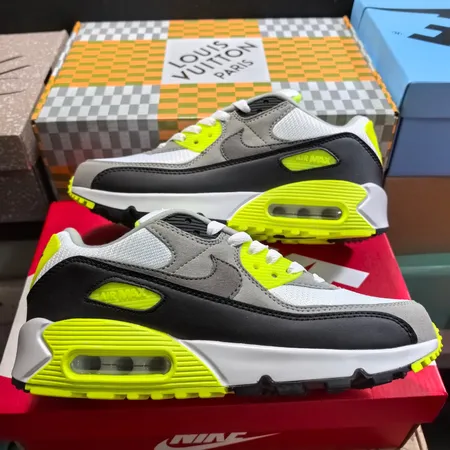 ナイキ スニーカー