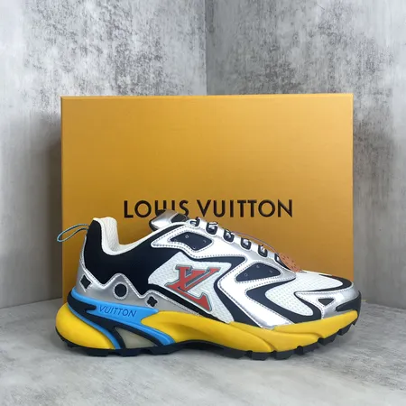 ルイヴィトン スニーカー